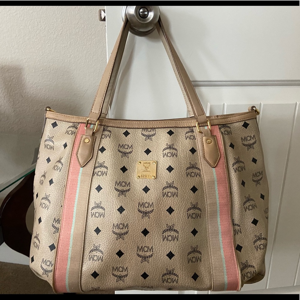 Mcm tote bag.